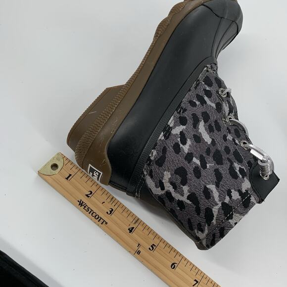 $130 Sperry Top-Sider Syren Gulf Duck Boots 5.5 Gray Black Textile Cheetah Print - Picture 8 of 9